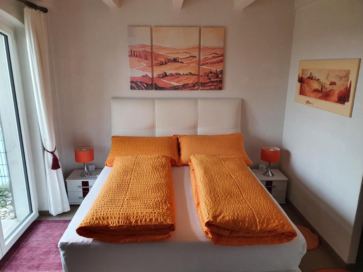 B&B Pension Marina Ruttenen Bagian luar foto